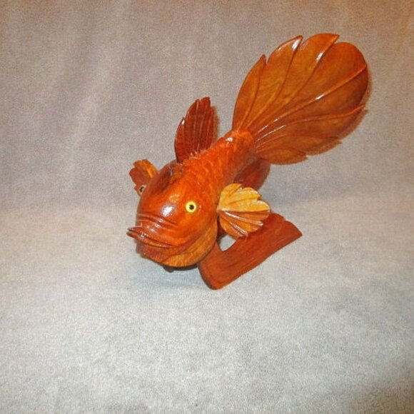 VTG Hand Carved Wood Detailed Fish Sculpture Realistic Detailed Art 12" MCM - Picture 1 of 9